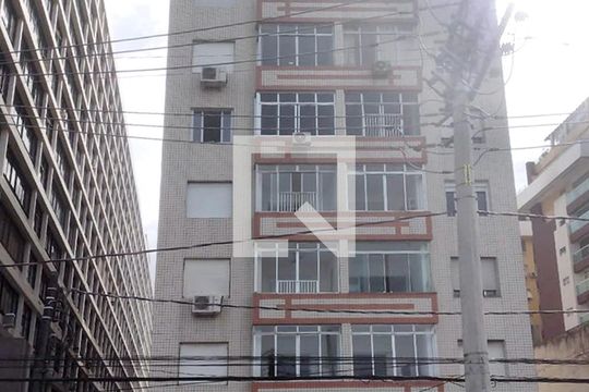Fachada de kitnet/studio para alugar com 1 quarto, 31m² em Gonzaga, Santos