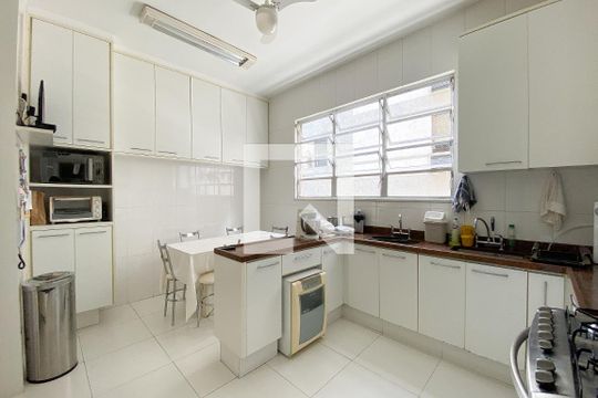 Cozinha de apartamento à venda com 3 quartos, 360m² em Lagoa, Rio de Janeiro