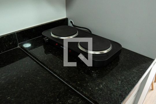 Cozinha de kitnet/studio à venda com 1 quarto, 27m² em Vila Buarque, São Paulo