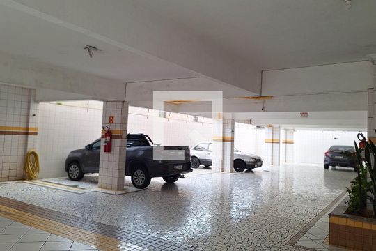 Área comum garagen de kitnet/studio para alugar com 1 quarto, 34m² em Jardim Melvi, Praia Grande