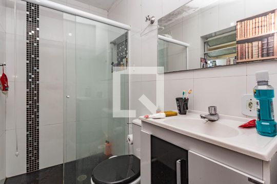 Banheiro de casa à venda com 5 quartos, 300m² em Vila Moraes, São Paulo