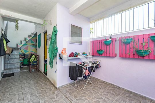 Quintal de casa à venda com 5 quartos, 300m² em Vila Moraes, São Paulo