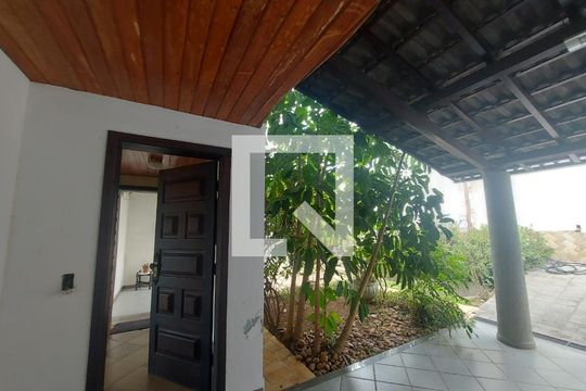 Garagem de casa à venda com 4 quartos, 419m² em Alvorada, Contagem