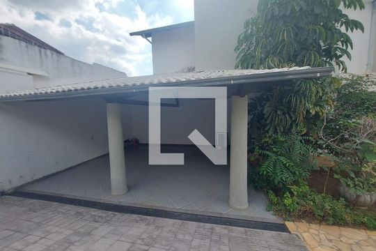 Garagem de casa à venda com 4 quartos, 419m² em Alvorada, Contagem