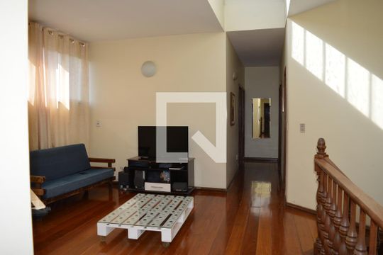 Sala 2 de casa à venda com 4 quartos, 419m² em Alvorada, Contagem