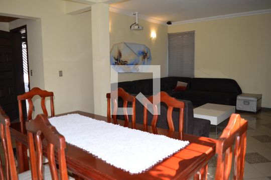 Sala 1 de casa à venda com 4 quartos, 419m² em Alvorada, Contagem
