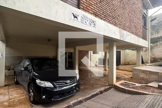 Garagem de casa à venda com 8 quartos, 450m² em Rolinópolis, São Paulo