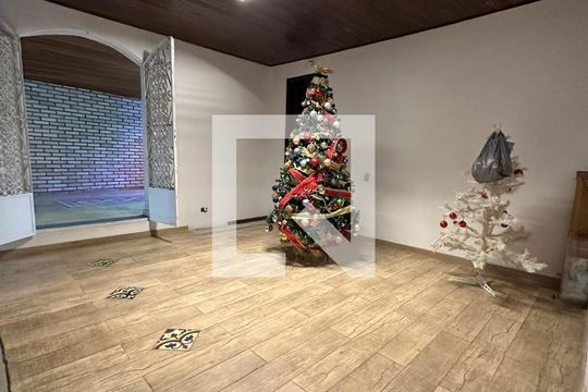 Suíte 1 de casa à venda com 8 quartos, 450m² em Rolinópolis, São Paulo