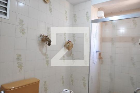 Banheiro Social de apartamento à venda com 2 quartos, 60m² em Vila Constança, São Paulo