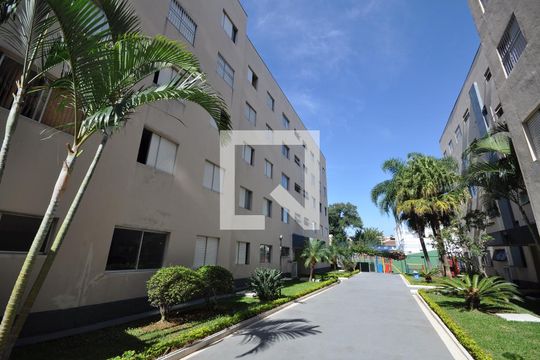 Fachada do Bloco de apartamento à venda com 2 quartos, 60m² em Vila Constança, São Paulo
