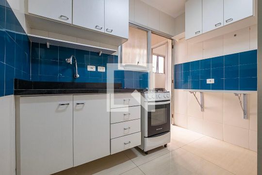 Cozinha de apartamento à venda com 2 quartos, 70m² em Sumaré, São Paulo