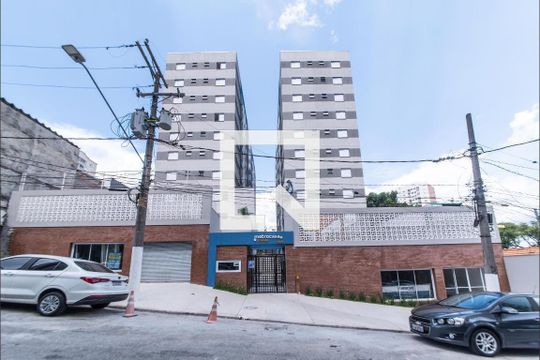Fachada de apartamento para alugar com 2 quartos, 33m² em Ipiranga, São Paulo