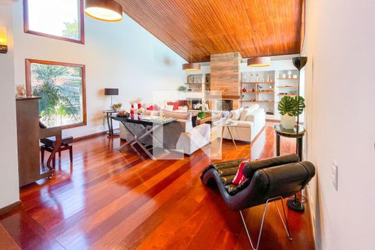 Sala de casa à venda com 4 quartos, 620m² em BOACAVA, São Paulo