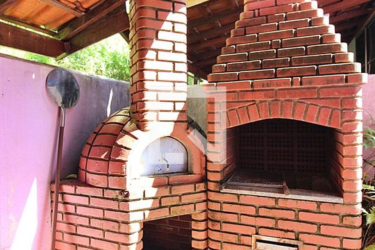 Churrasqueira de casa de condomínio para alugar com 2 quartos, 165m² em Taboão, São Bernardo do Campo