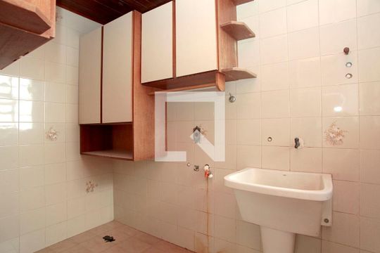 Área de Serviço + Despensa de casa para alugar com 3 quartos, 224m² em Santana, Porto Alegre