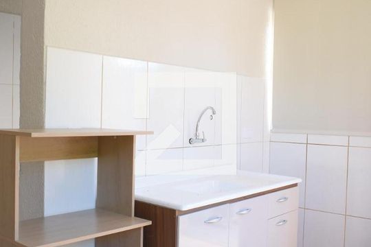 Cozinha de kitnet/studio para alugar com 1 quarto, 16m² em Centro, Curitiba