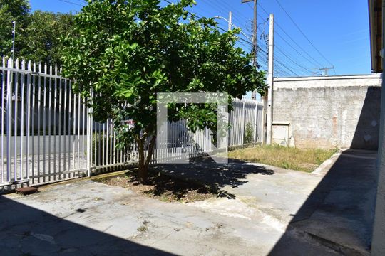Área comum de kitnet/studio para alugar com 1 quarto, 16m² em Centro, Curitiba