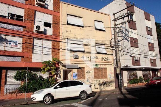Fachada de apartamento para alugar com 1 quarto, 30m² em Cidade Baixa, Porto Alegre