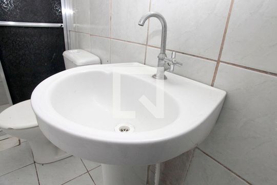 Banheiro de apartamento para alugar com 1 quarto, 30m² em Cidade Baixa, Porto Alegre