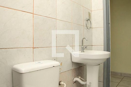 Banheiro de apartamento para alugar com 1 quarto, 30m² em Cidade Baixa, Porto Alegre