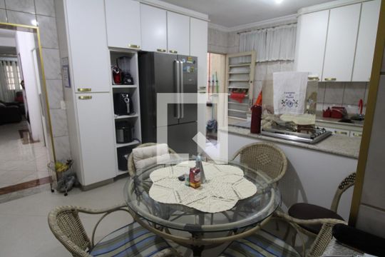 Cozinha de casa à venda com 3 quartos, 150m² em Vila Medeiros, São Paulo
