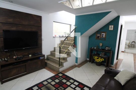 Casa à venda com 3 quartos, 150m² em Vila Medeiros, São Paulo