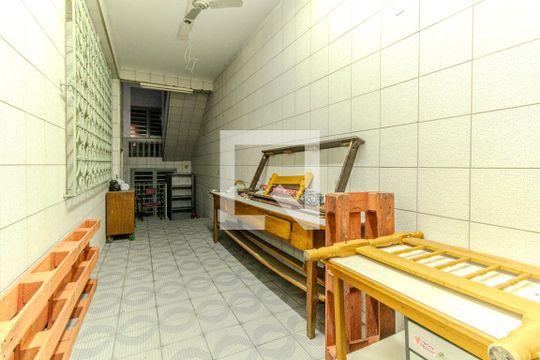 Garagem de casa à venda com 4 quartos, 533m² em Campos Elíseos, São Paulo
