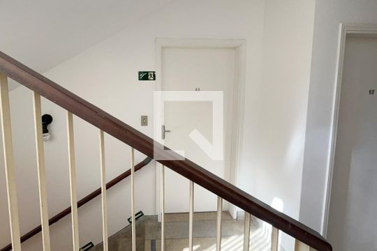 Hall social de kitnet/studio para alugar com 1 quarto, 30m² em Centro, Vinhedo