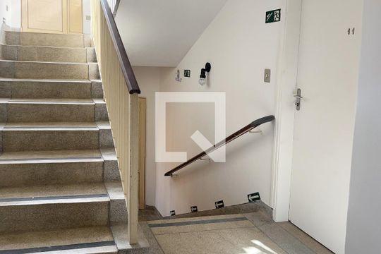 Hall social de kitnet/studio para alugar com 1 quarto, 30m² em Centro, Vinhedo