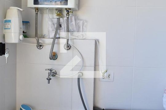 Área de Serviço de apartamento para alugar com 2 quartos, 73m² em Santa Quitéria, Curitiba