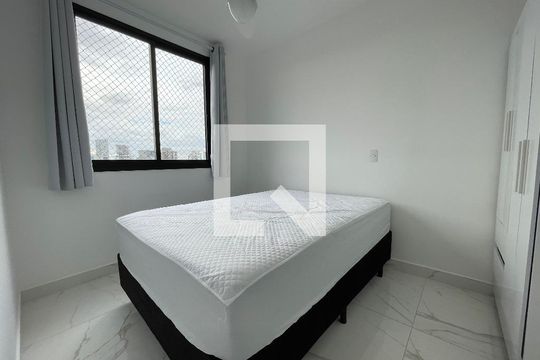 Quarto  de apartamento para alugar com 2 quartos, 33m² em Butantã, São Paulo