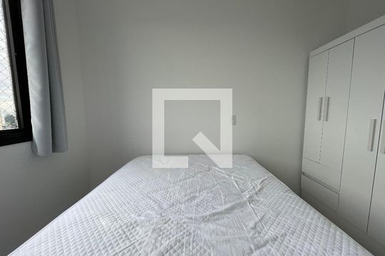 Quarto de apartamento para alugar com 2 quartos, 33m² em Butantã, São Paulo