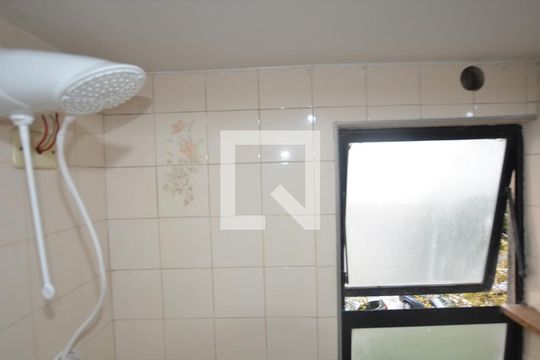 Banheiro Social de apartamento para alugar com 2 quartos, 61m² em Inhaúma, Rio de Janeiro