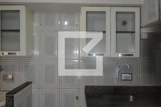 Cozinha de apartamento para alugar com 2 quartos, 61m² em Inhaúma, Rio de Janeiro