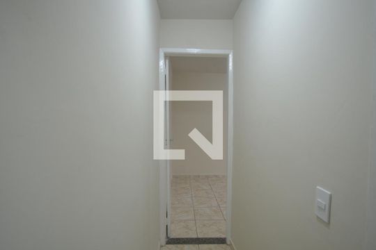 Corredor dos Quartos de apartamento para alugar com 2 quartos, 61m² em Inhaúma, Rio de Janeiro