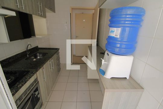 Cozinha de apartamento para alugar com 3 quartos, 64m² em Carandiru, São Paulo