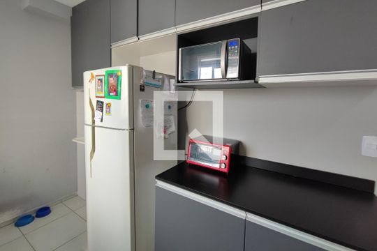 Cozinha e Área de Serviço de apartamento à venda com 2 quartos, 47m² em Jardim Esmeraldina, Campinas