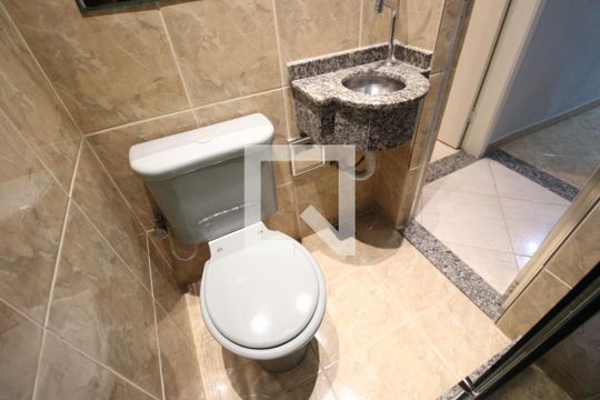 Banheiro 2 de casa para alugar com 3 quartos, 90m² em Vista Alegre, Rio de Janeiro