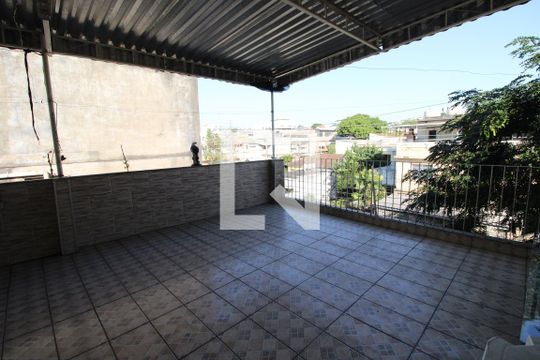 Terraço de casa para alugar com 3 quartos, 90m² em Vista Alegre, Rio de Janeiro