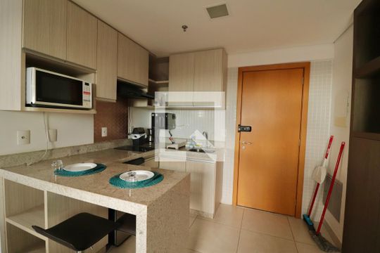 Cozinha de kitnet/studio à venda com 1 quarto, 38m² em Jardim Goiás, Goiânia