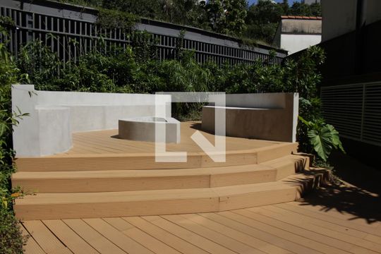 Lareira de kitnet/studio à venda com 1 quarto, 28m² em Jardim das Bandeiras, São Paulo
