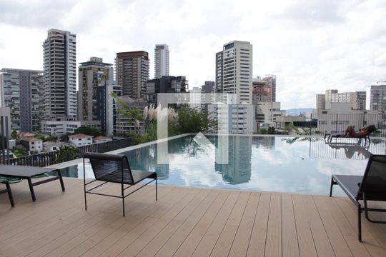 Piscina de kitnet/studio à venda com 1 quarto, 28m² em Jardim das Bandeiras, São Paulo