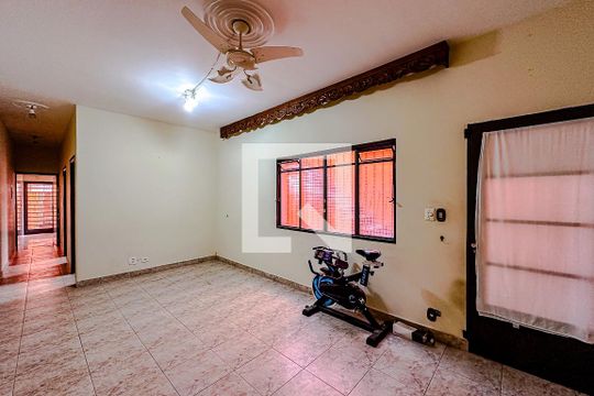 Casa para alugar com 2 quartos, 80m² em Jardim da Gloria, São Paulo