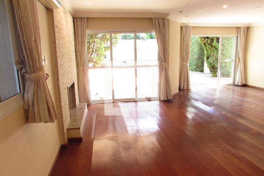 Casa à venda com 4 quartos, 350m² em Jardim Leonor, São Paulo