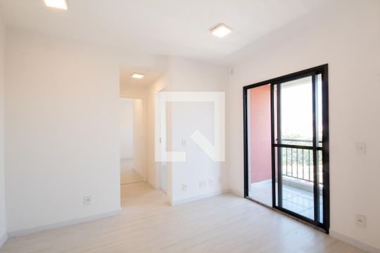Apartamento à venda com 2 quartos, 47m² em Ayrosa, Osasco