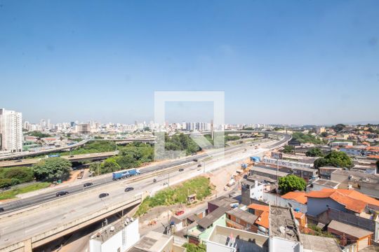 Varanda da sala de apartamento à venda com 2 quartos, 47m² em Ayrosa, Osasco