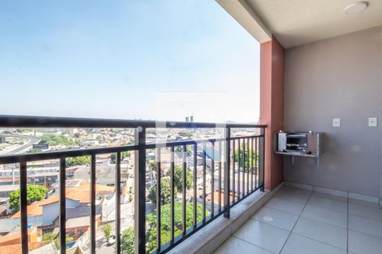 Varanda da sala de apartamento para alugar com 2 quartos, 47m² em Ayrosa, Osasco