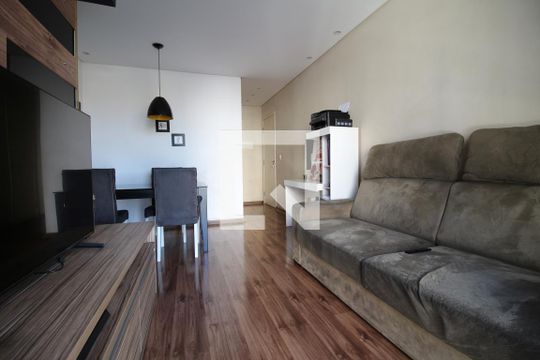 Apartamento à venda com 2 quartos, 57m² em Vila Antonieta, São Paulo