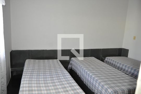Quarto de casa à venda com 4 quartos, 191m² em Pilares, Rio de Janeiro