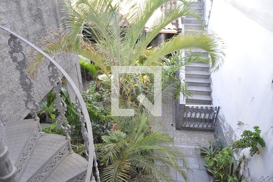 Vista de casa à venda com 4 quartos, 191m² em Pilares, Rio de Janeiro